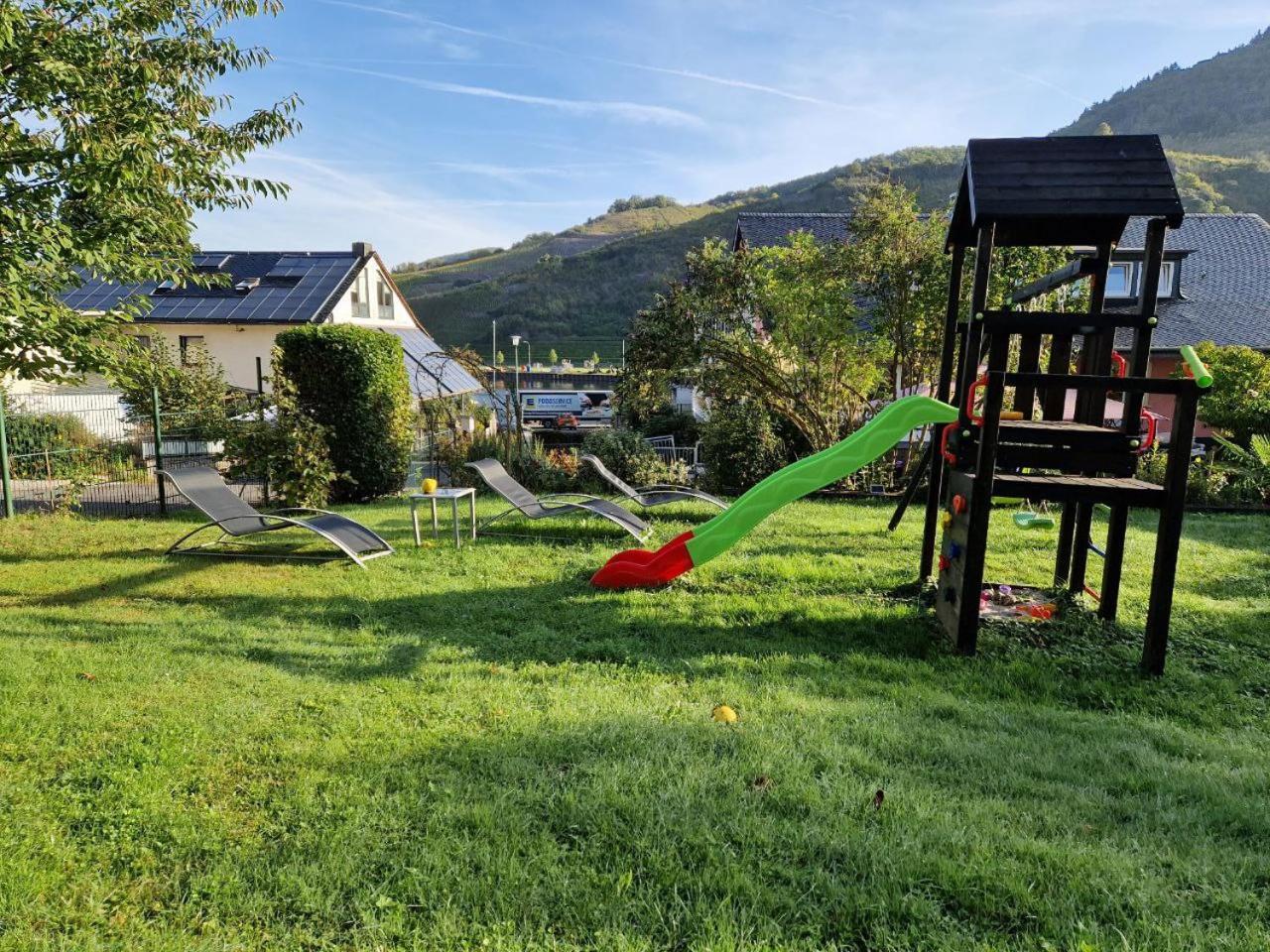 Appartamento Weingut Im Moselkrampen Ellenz-Poltersdorf Esterno foto